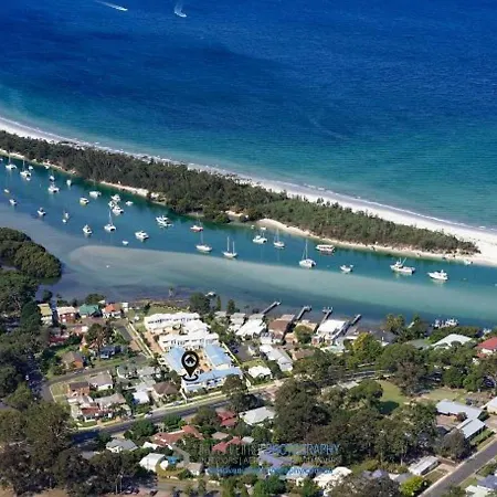 The Porthole Of Huskisson By Experience Jervis Bay Exterior photo