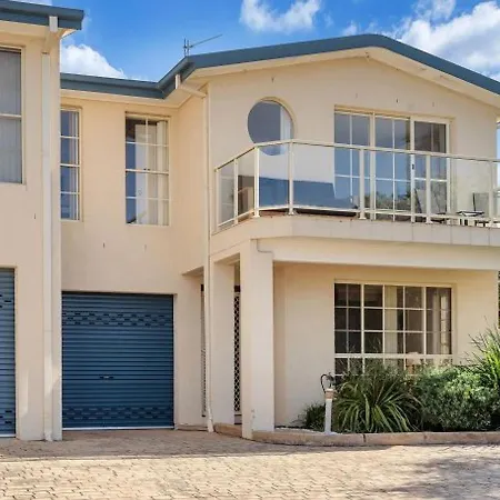 The Porthole Of Huskisson By Experience Jervis Bay Exterior photo
